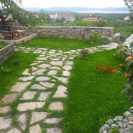 Apartman Hill Hotel Skradin Esterno foto